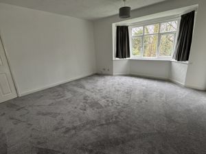 Lounge- click for photo gallery